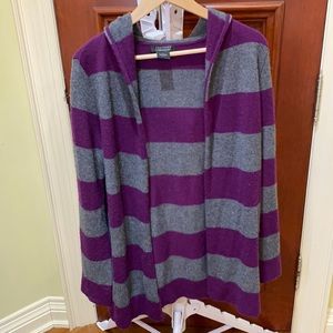 Cashmere cardigan sweater